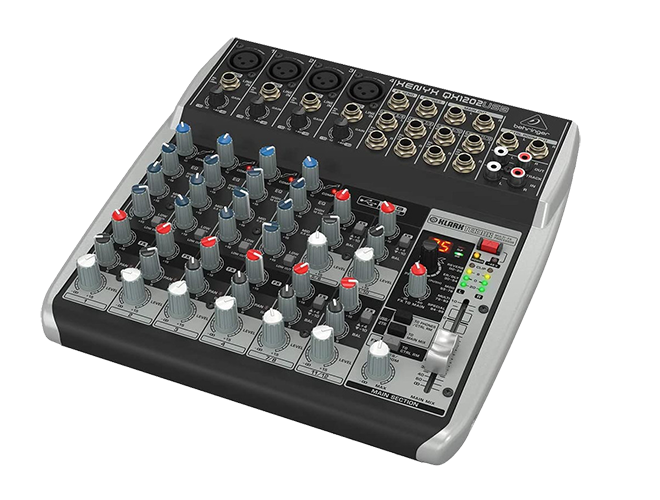 audio mixer console